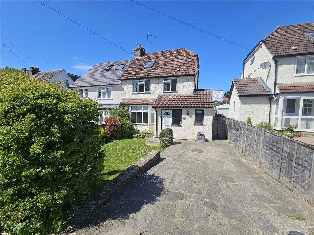 4 bed house for sale — Markfield Road, Caterham, Surrey, CR3