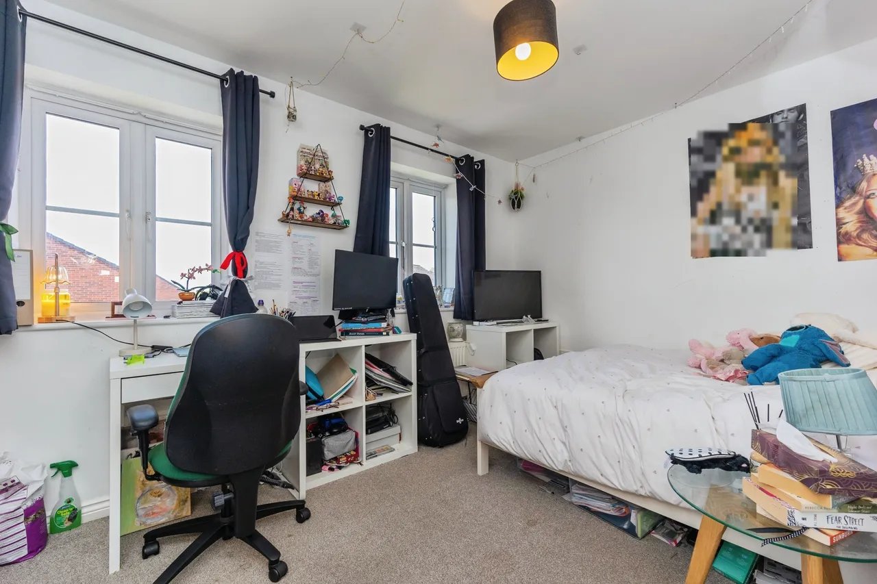 Hawthorn Drive, Glossop, SK13, photo 11