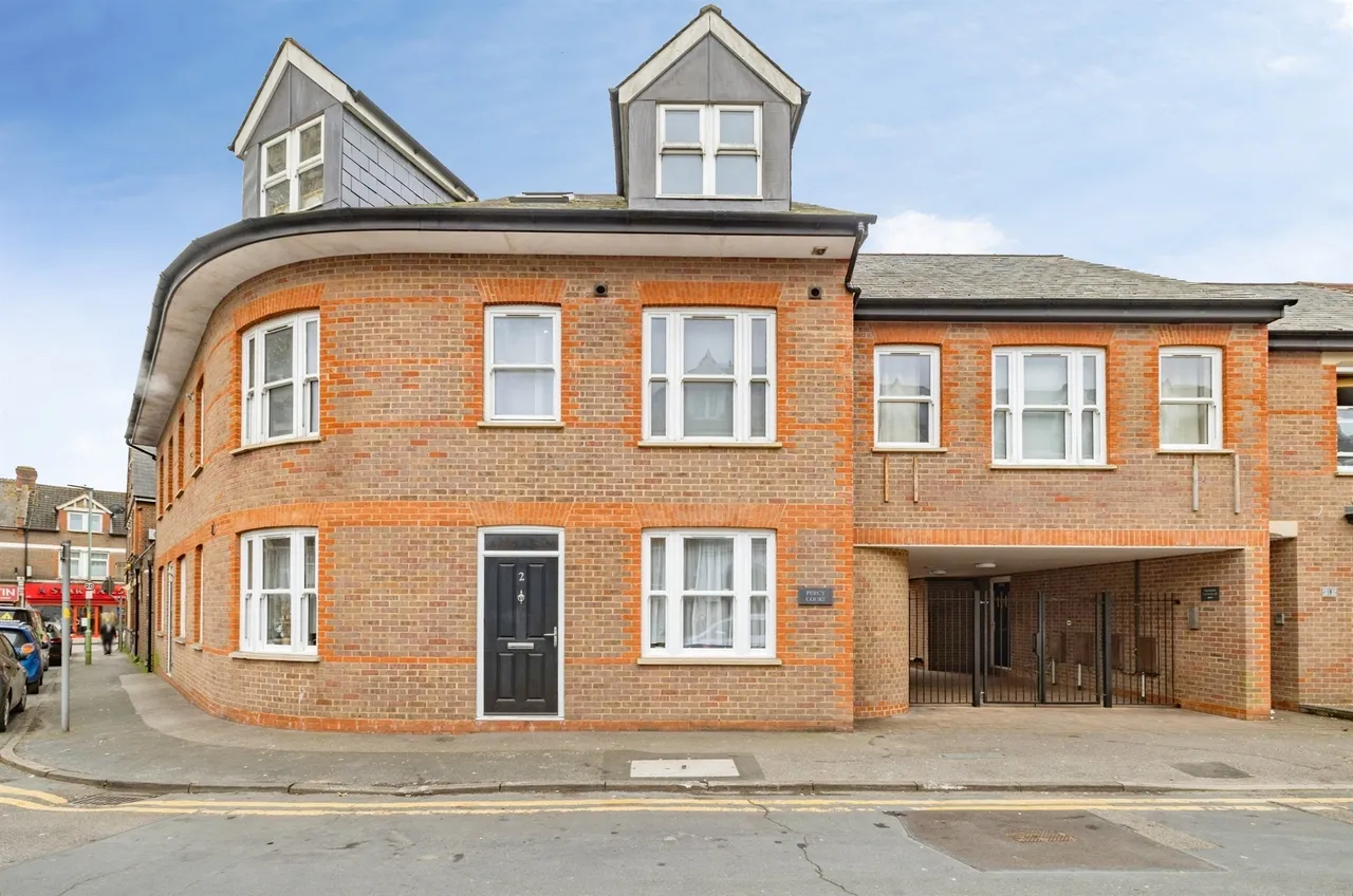 1 bed flat for sale, Percy Road, Watford, WD18