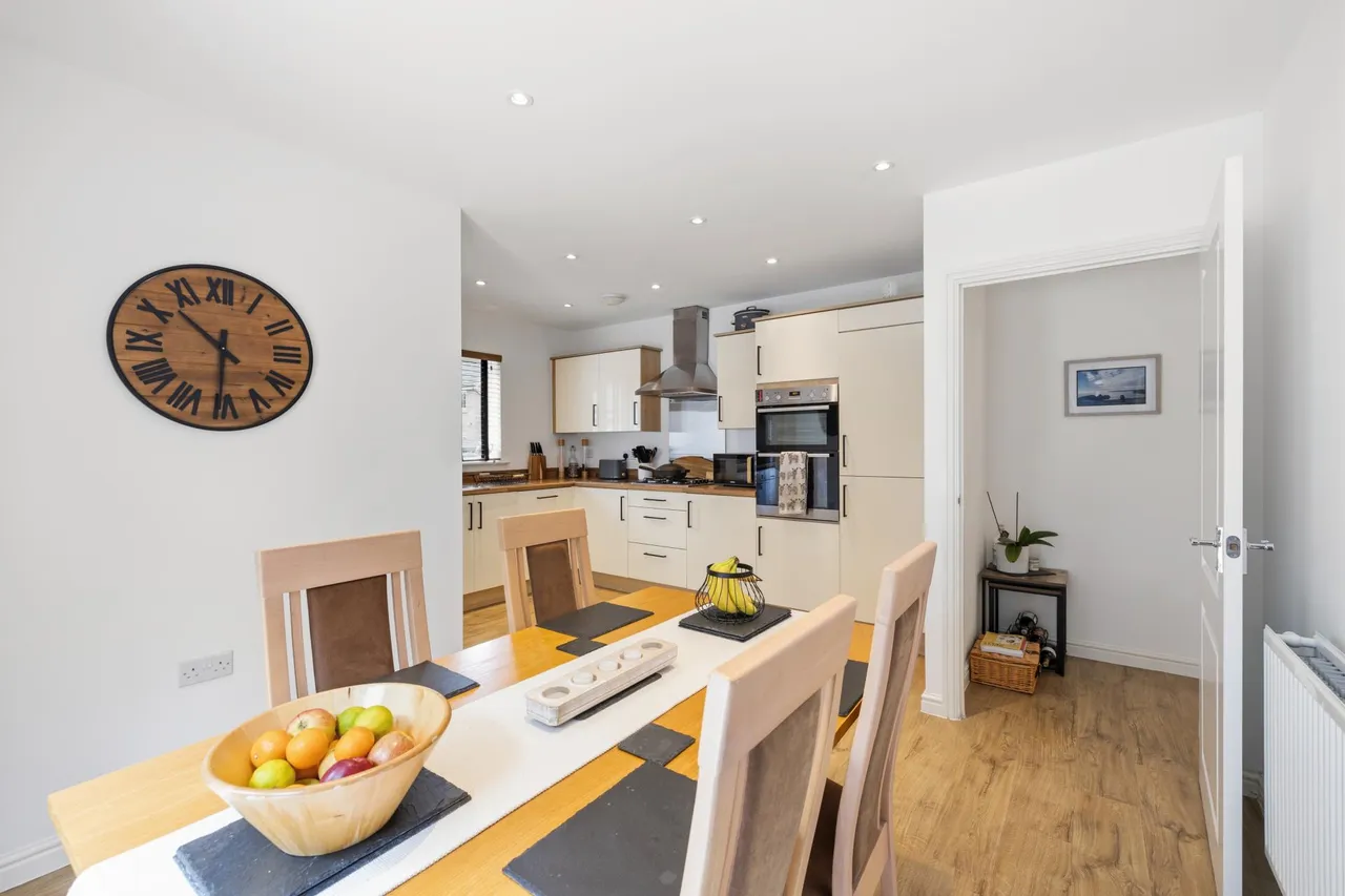 Beauchamp Walk, Gorseinon, SA4, photo 9