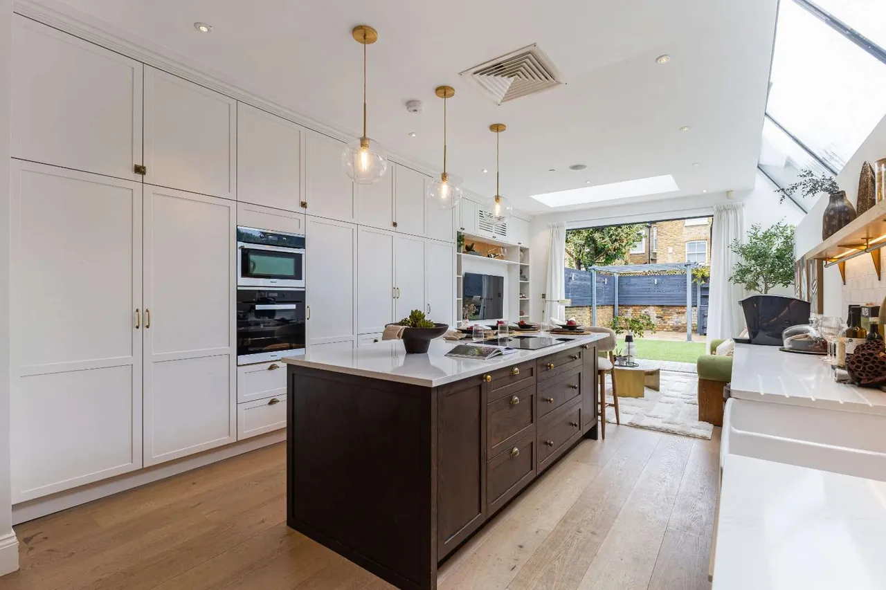 Peterborough Road, London, SW6 3BT, photo 2
