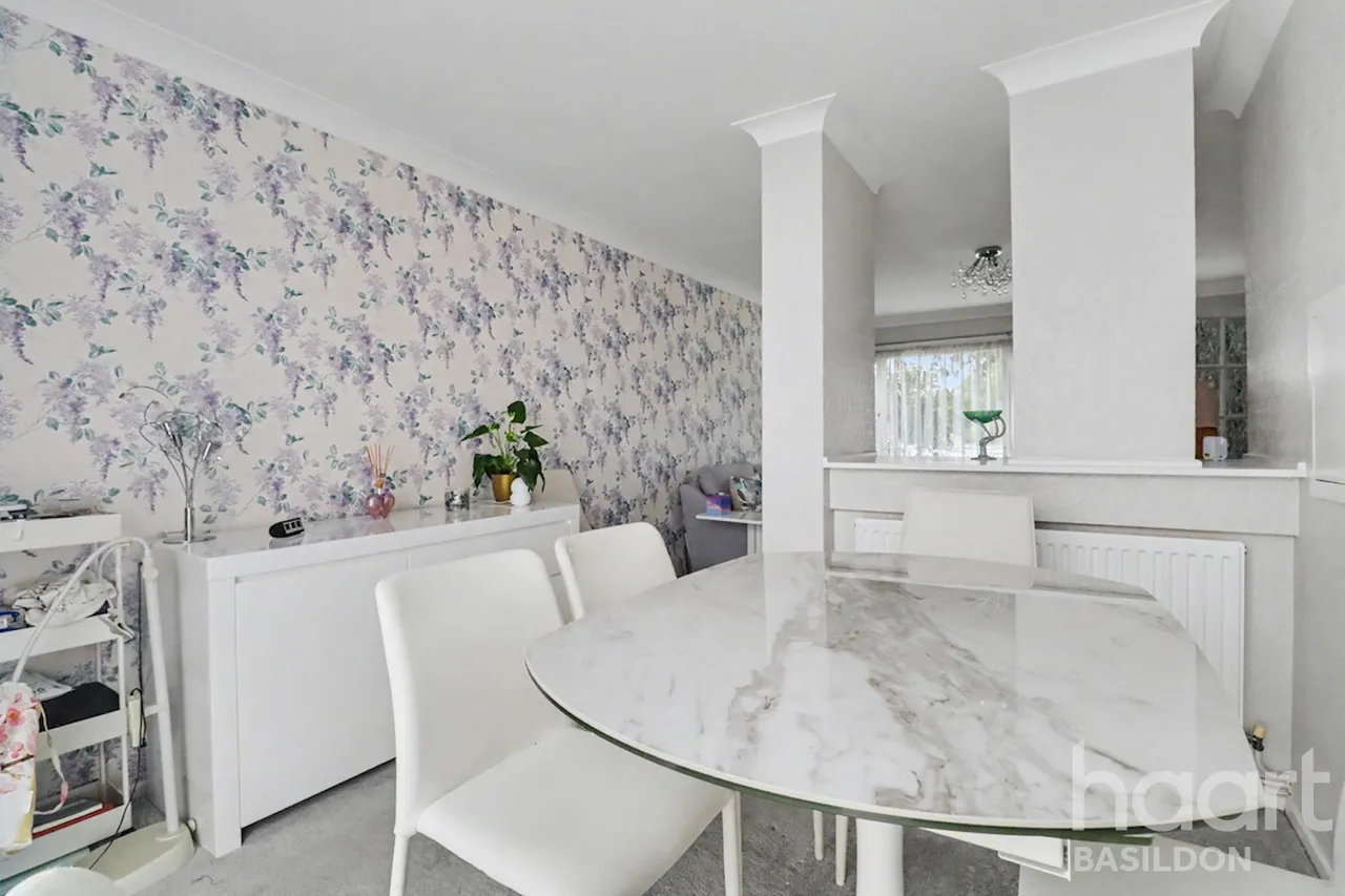 Great Knightleys, Basildon, SS15, photo 8
