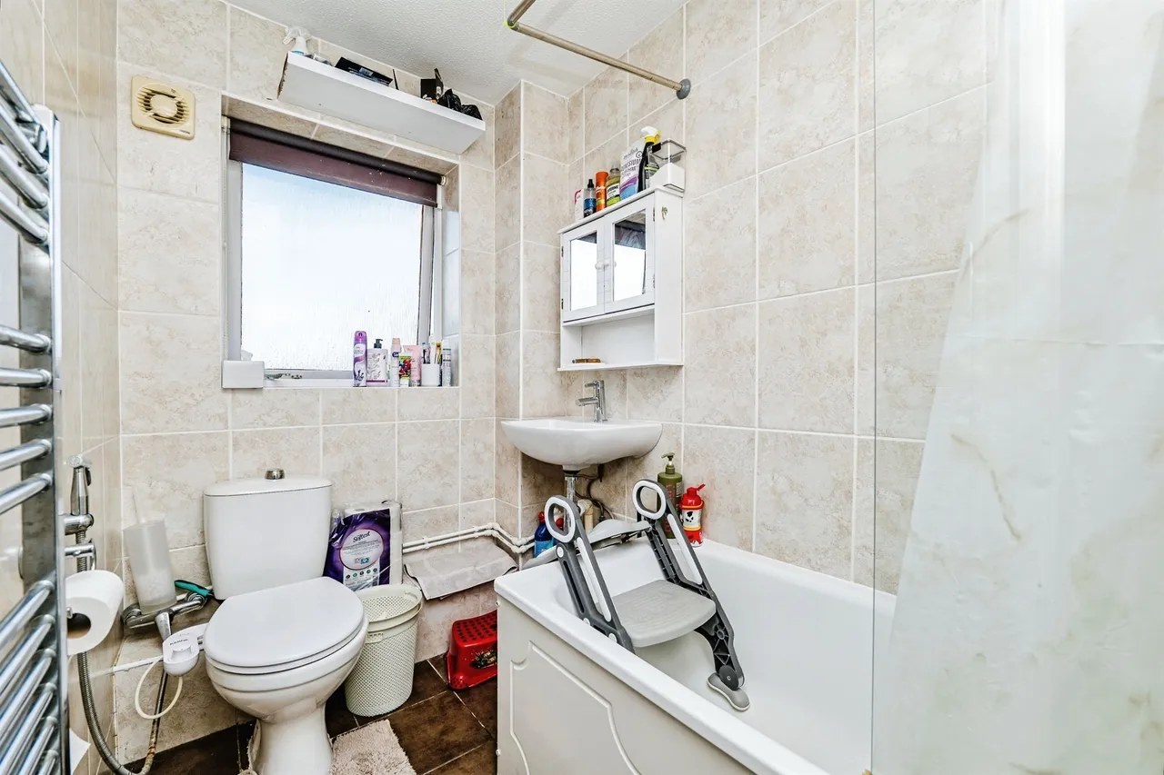 Orchid Close, St. Mellons, Cardiff, photo 8
