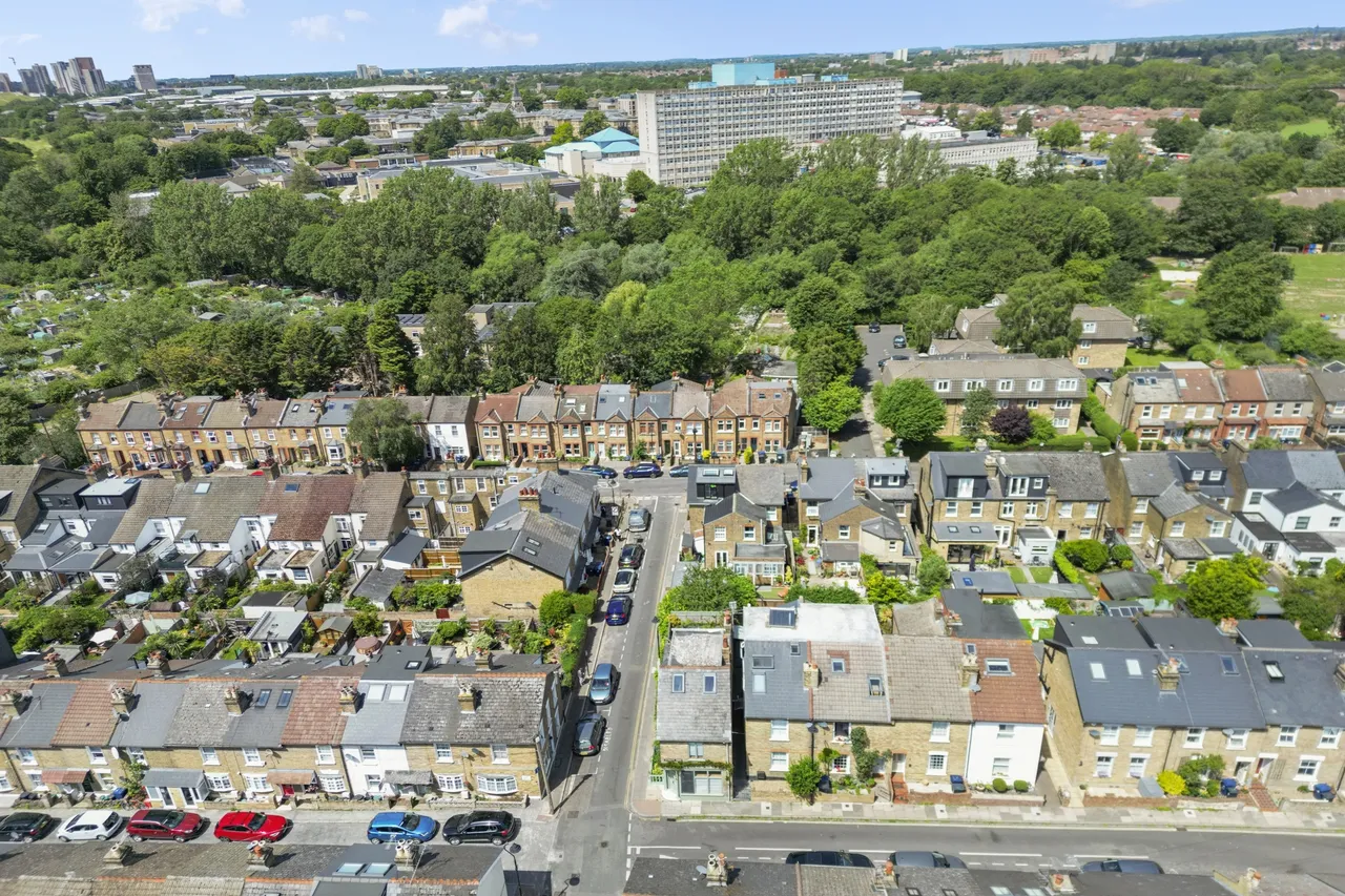 Bishops Road, Hanwell, W7 2NZ, photo 20