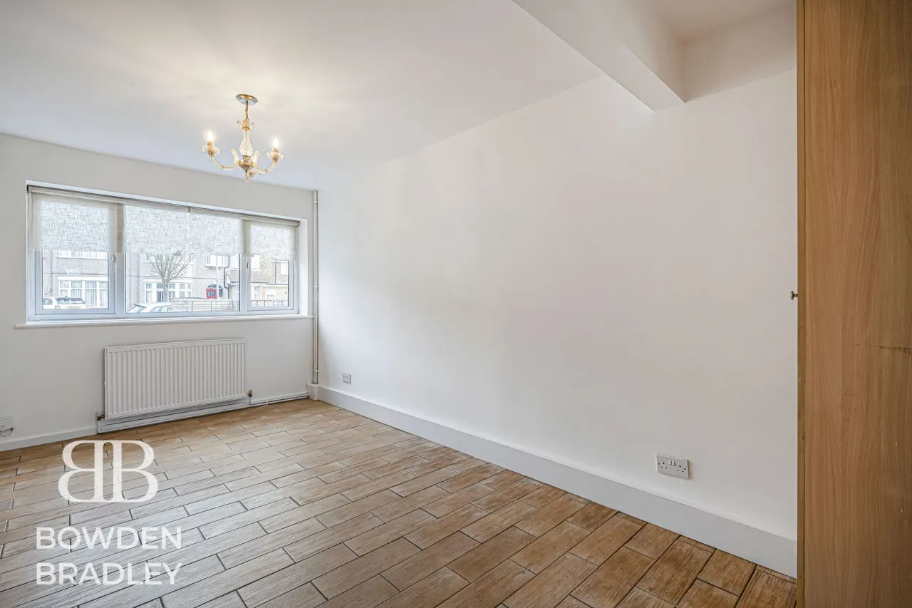 Ashurst Drive, Barkingside, IG6, photo 7