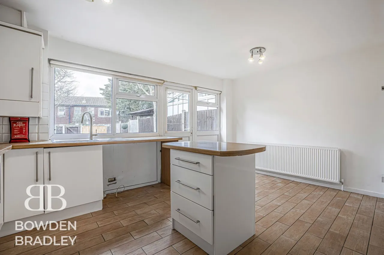 Ashurst Drive, Barkingside, IG6, photo 10
