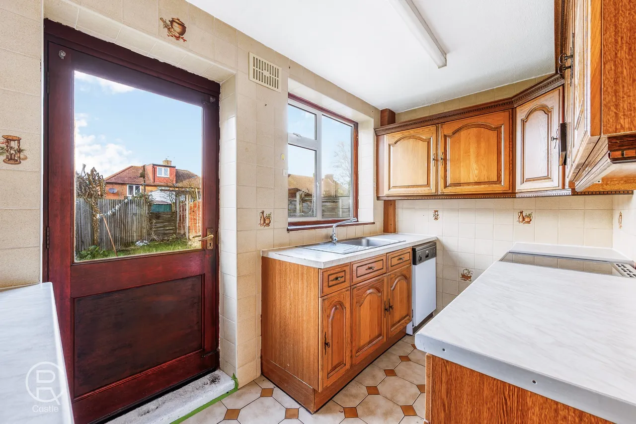 Laurie Road, London, W7 1BL, photo 9