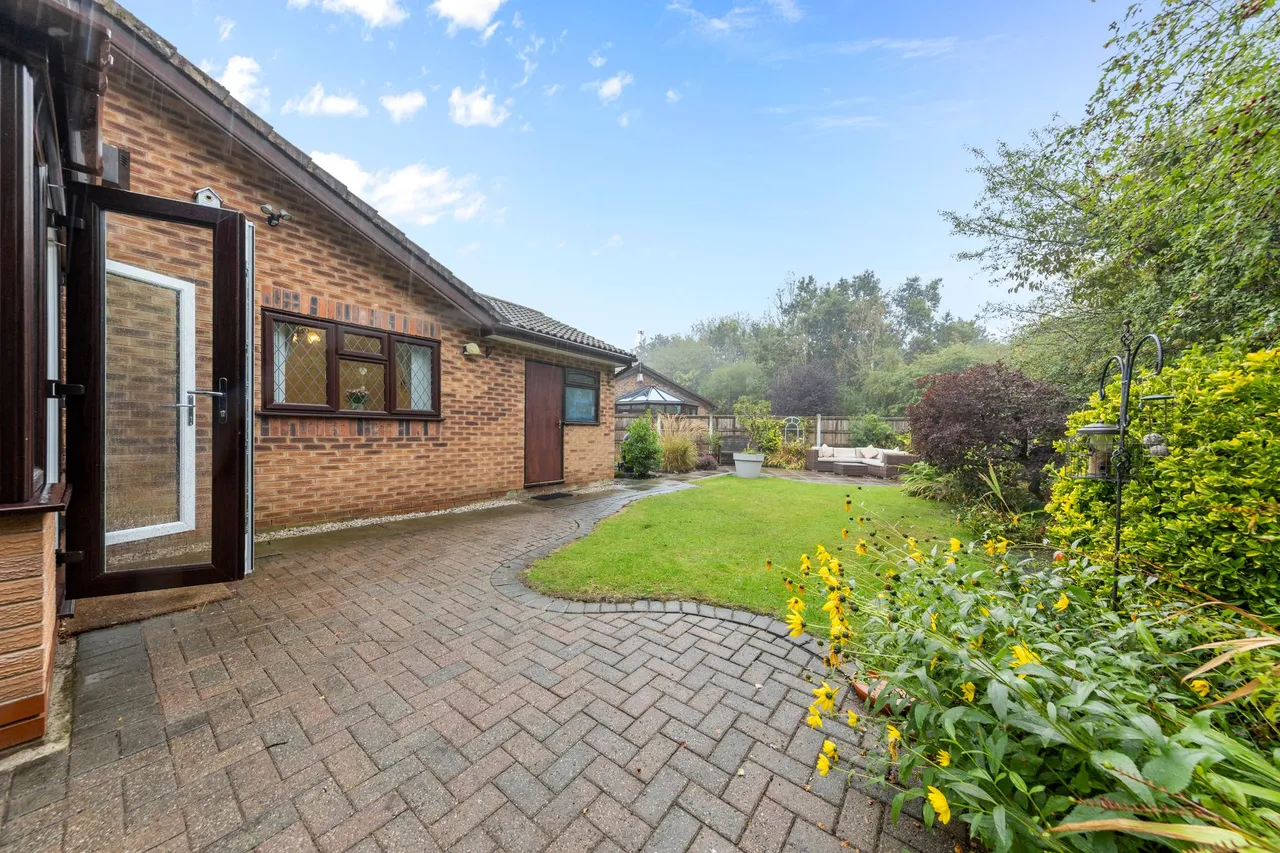 Inglewood Close, Birchwood, Warrington, Warrington, WA3 6UJ, photo 30