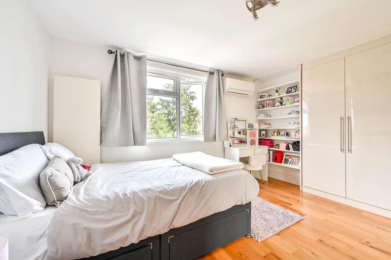New Malden, KT3, photo 11
