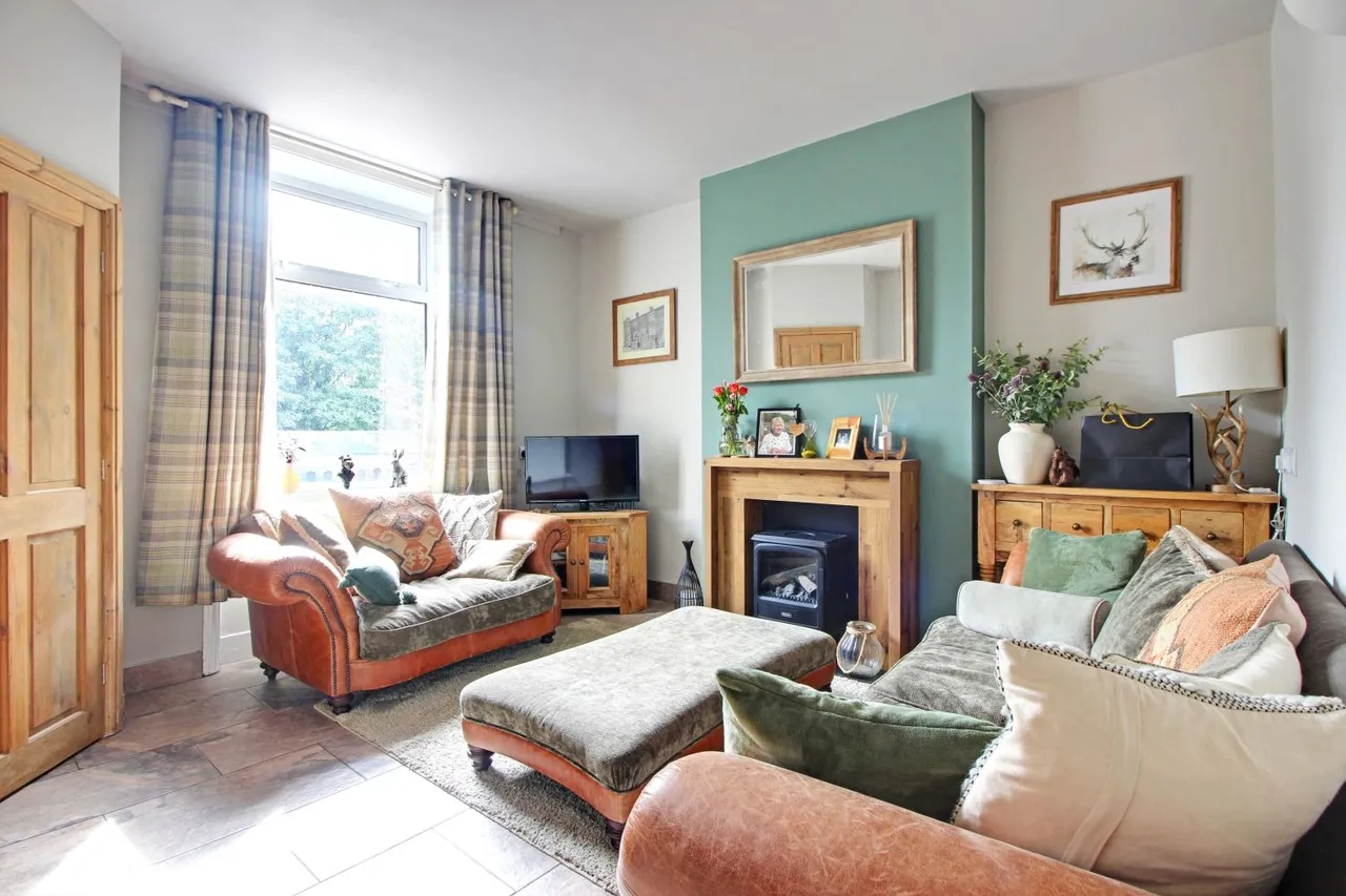 Calder Terrace, Mytholmroyd, HX7, photo 7