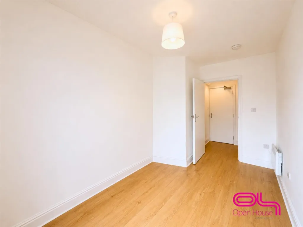 St. Georges Road, Bolton, BL1, photo 4
