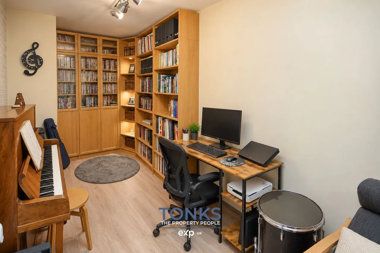 Walker Drive, Kidderminster, DY10 2YW, photo 12