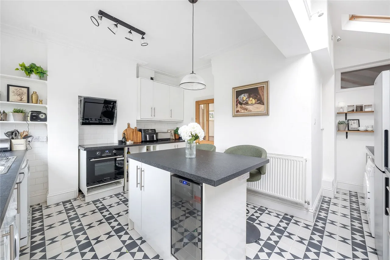 Astonville Street, London, SW18, photo 5