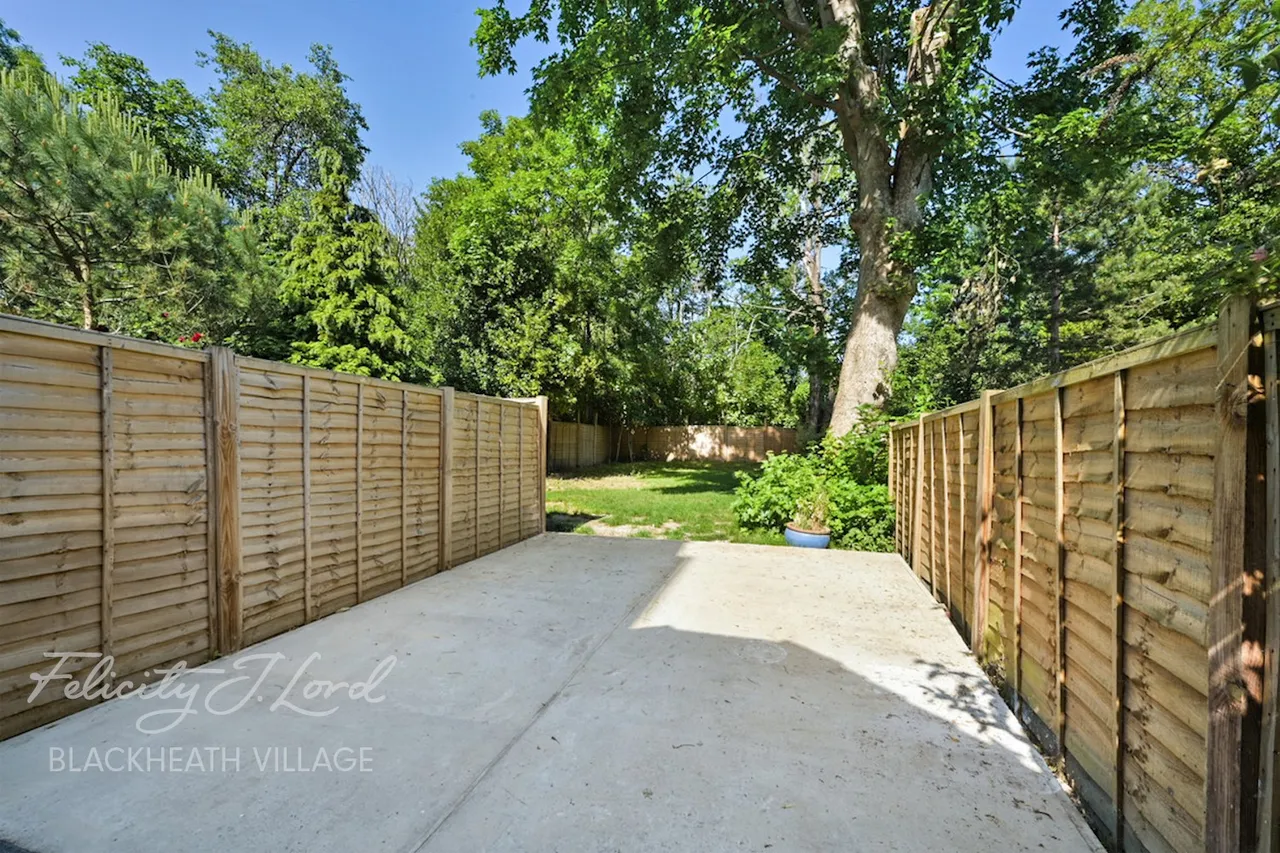 Lee High Road, London, SE12, photo 10