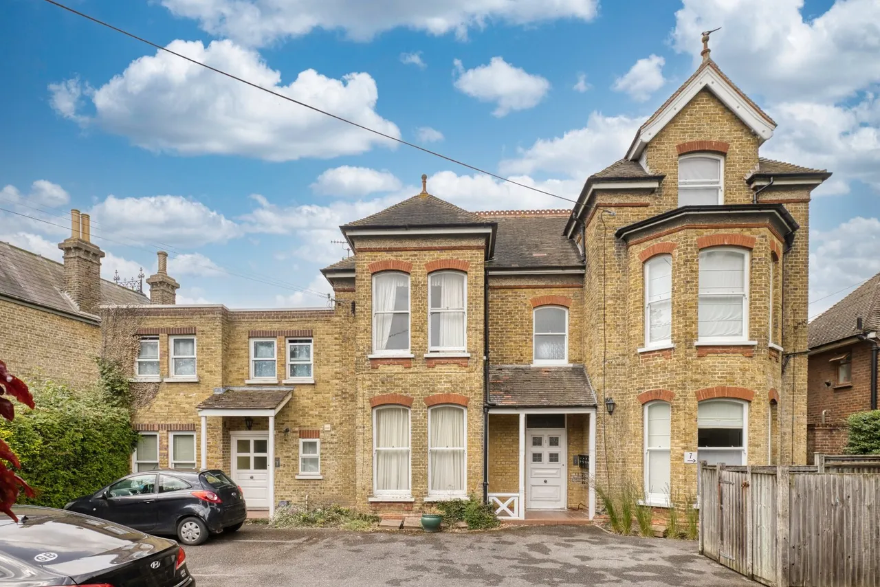 2 bed flat for sale, Callis Court Road, Broadstairs, CT10