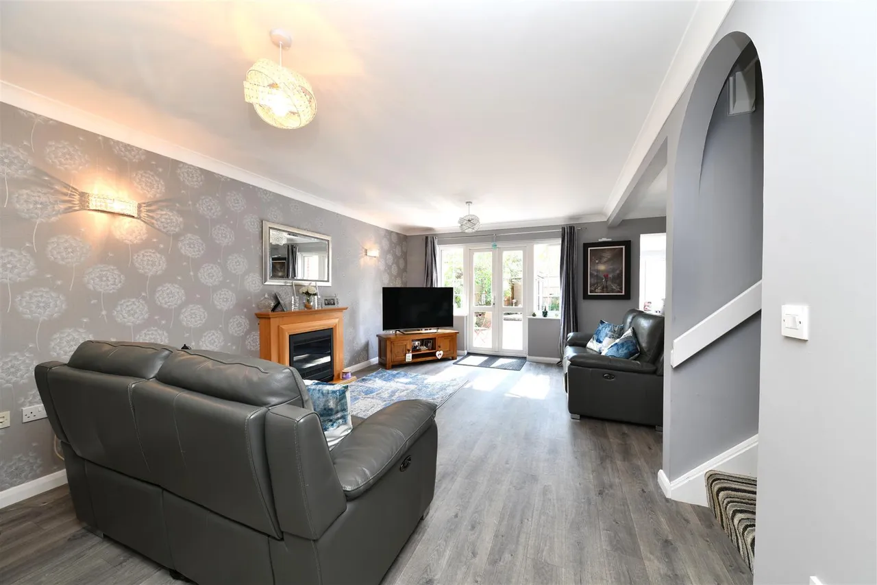 Tates Way, Stevenage, SG1 4WP, photo 3