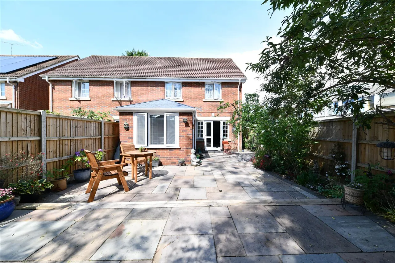 Tates Way, Stevenage, SG1 4WP, photo 13
