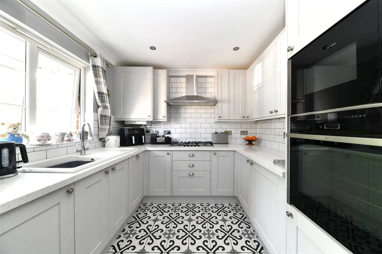 Tates Way, Stevenage, SG1 4WP, photo 18