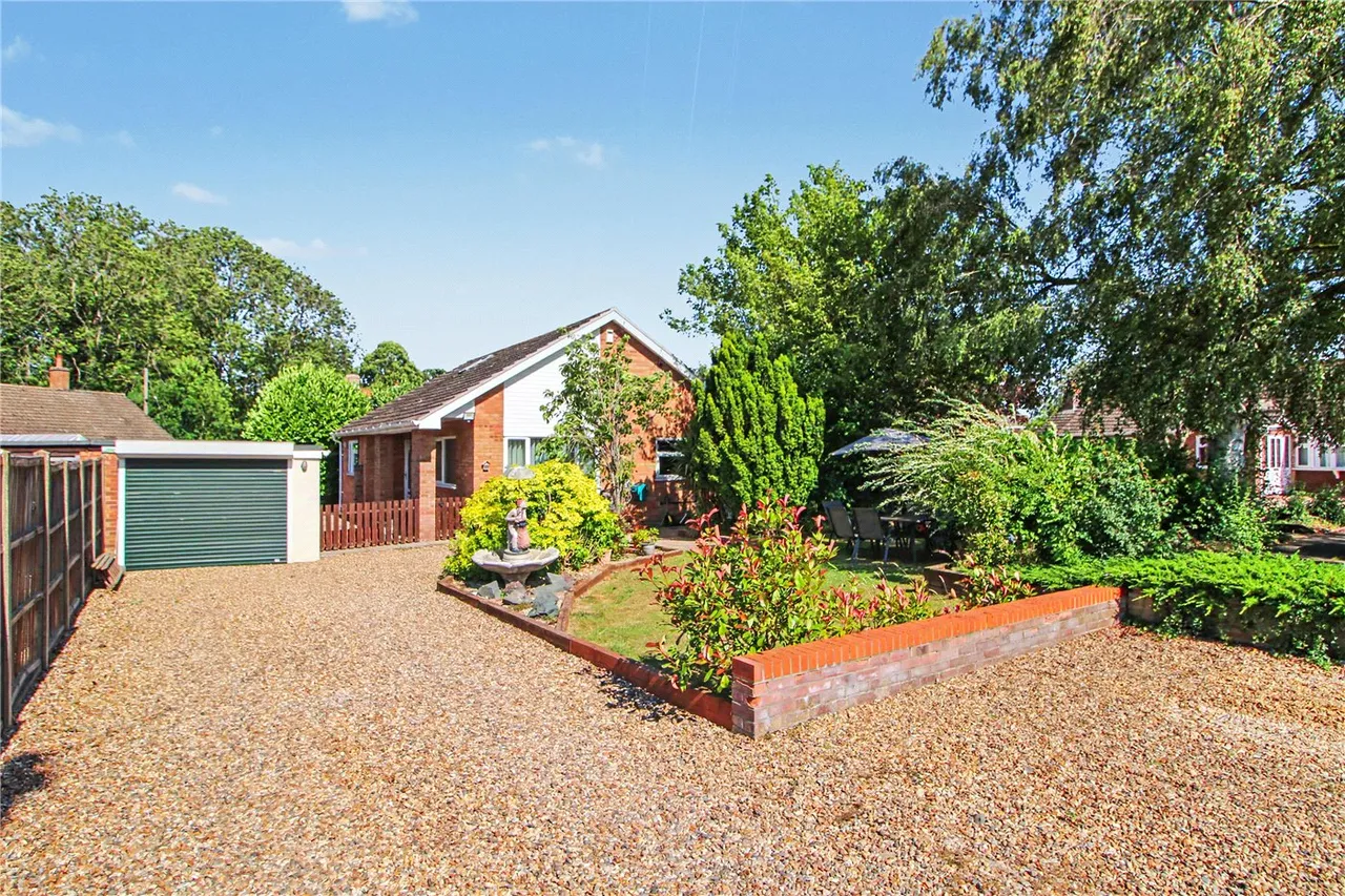 2 bed house for sale, Harvey Close, Tasburgh, NR15