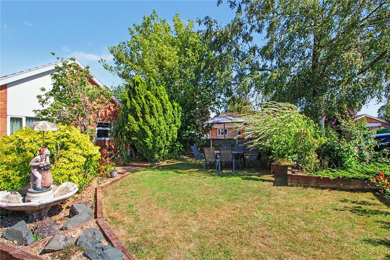 Harvey Close, Tasburgh, NR15, photo 14