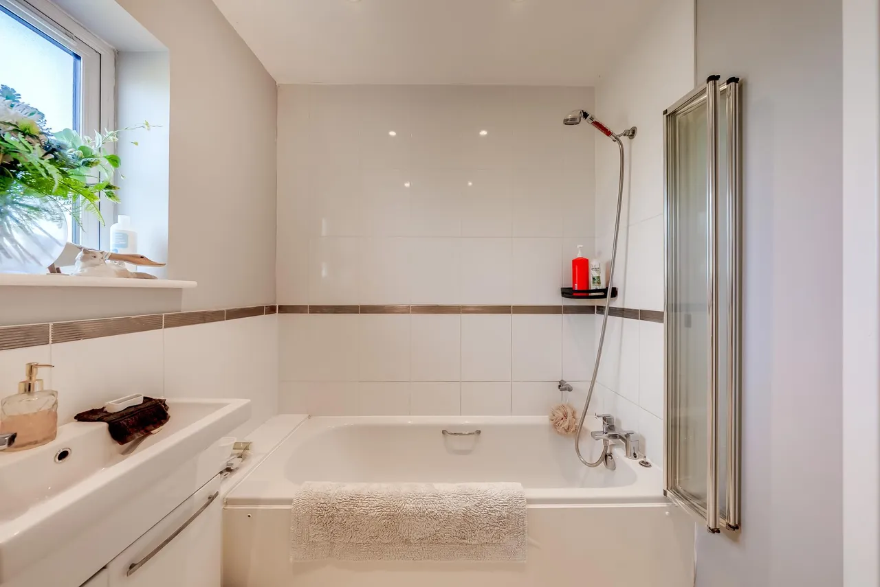 Cygnet Close, Orpington, BR5, photo 22