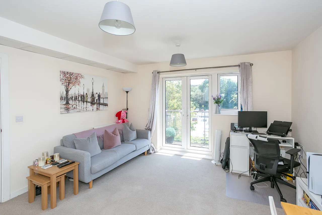 25 Hales Court, Ley Farm Close, Watford, photo 4