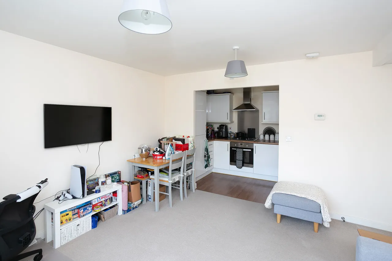25 Hales Court, Ley Farm Close, Watford, photo 10