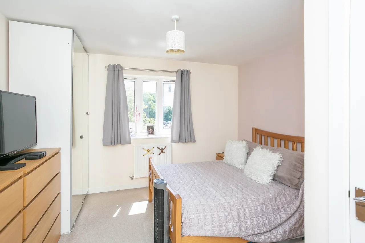 25 Hales Court, Ley Farm Close, Watford, photo 5