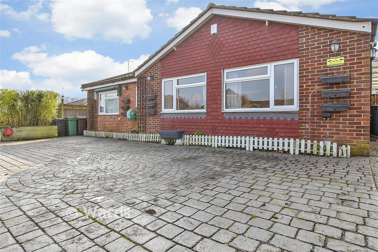 Orchard Glade, Headcorn, TN27, photo 12