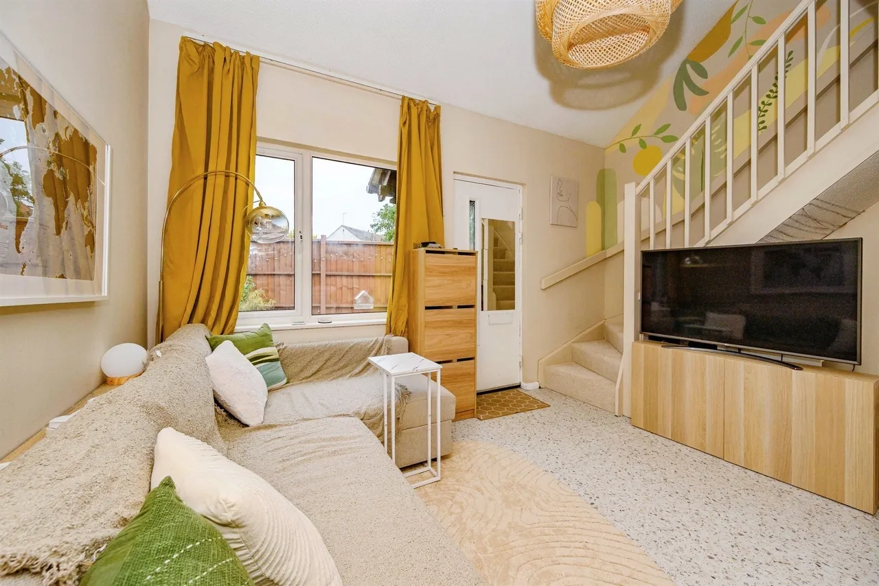 Milford Close, Marshalswick, AL4, photo 4
