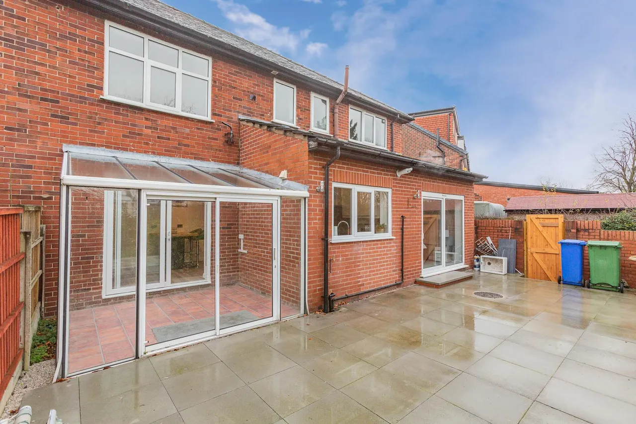 Highfield Avenue, Great Sankey, WA5, photo 9