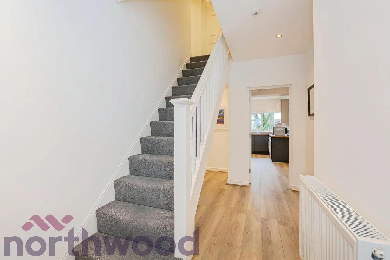Highfield Avenue, Great Sankey, WA5, photo 8