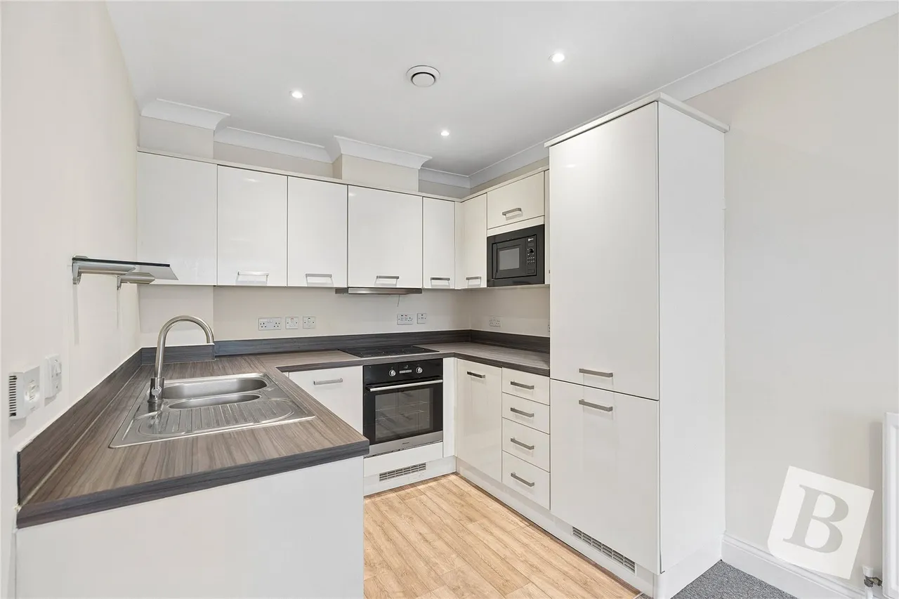 St. Marys Lane, Upminster, RM14, photo 2