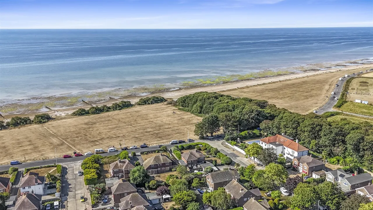 Marine Drive, Goring-By-Sea, Worthing, photo 14