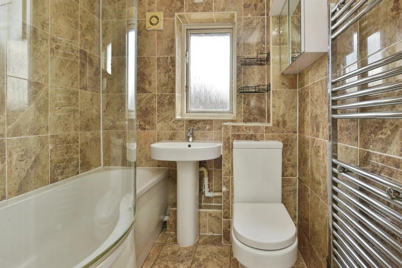 Ambridge Grove, Peartree Bridge, MK6, photo 10