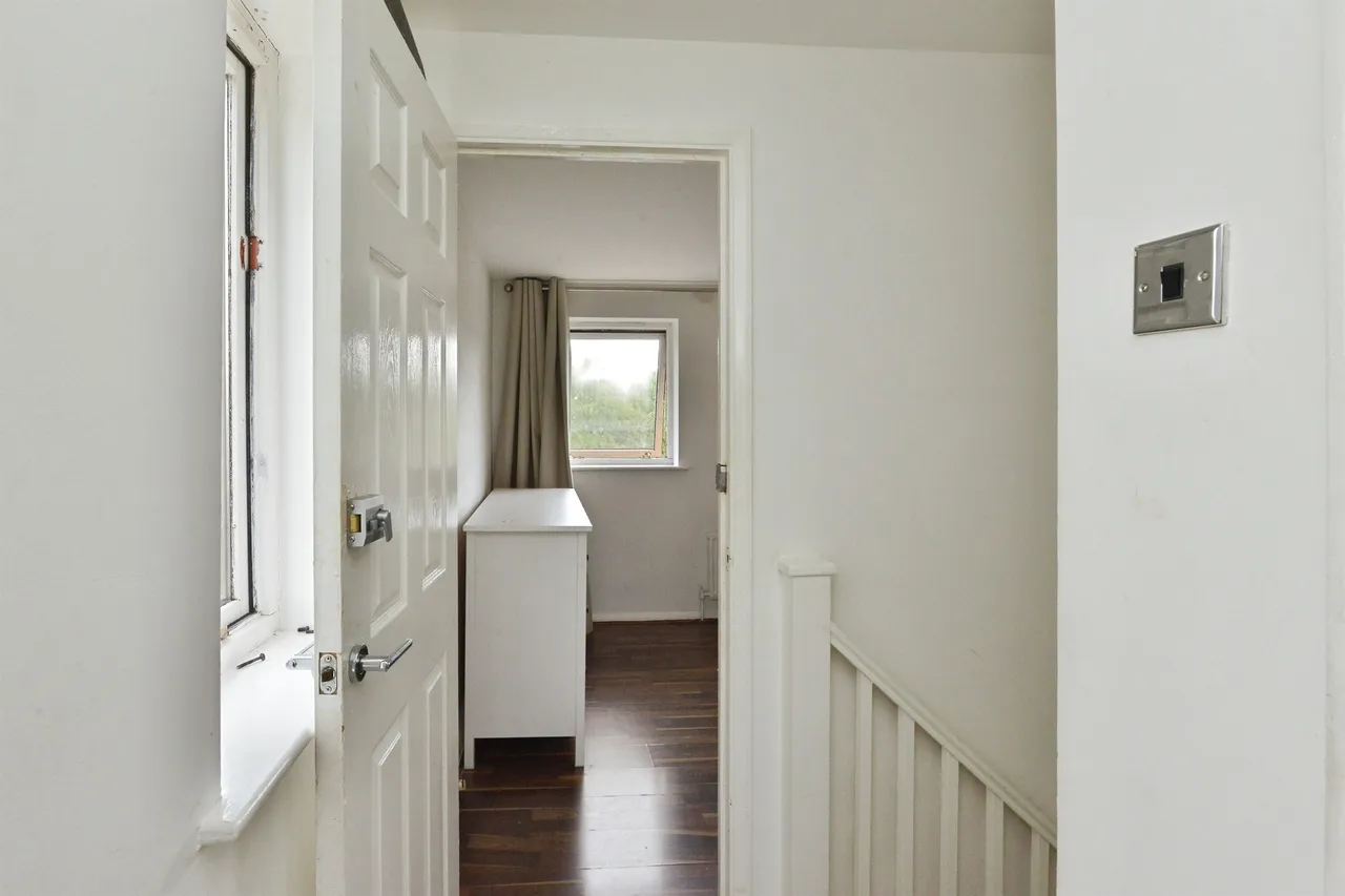 Ambridge Grove, Peartree Bridge, MK6, photo 14