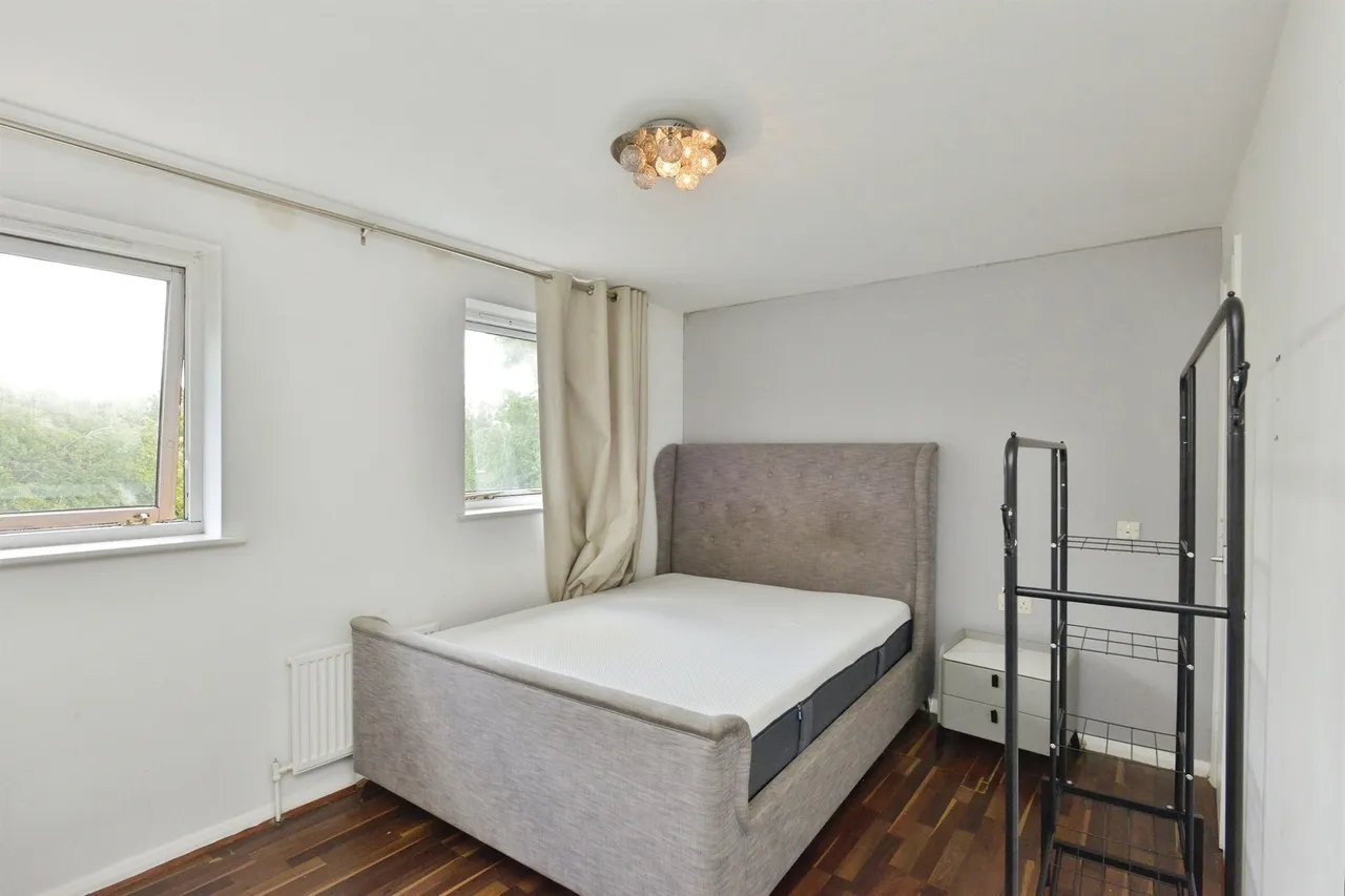 Ambridge Grove, Peartree Bridge, MK6, photo 7