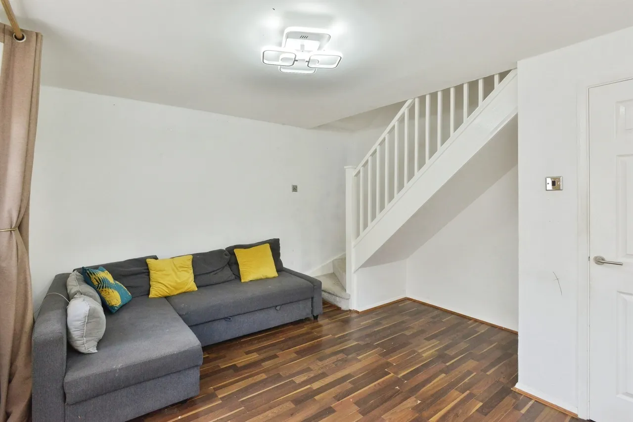 Ambridge Grove, Peartree Bridge, MK6, photo 5