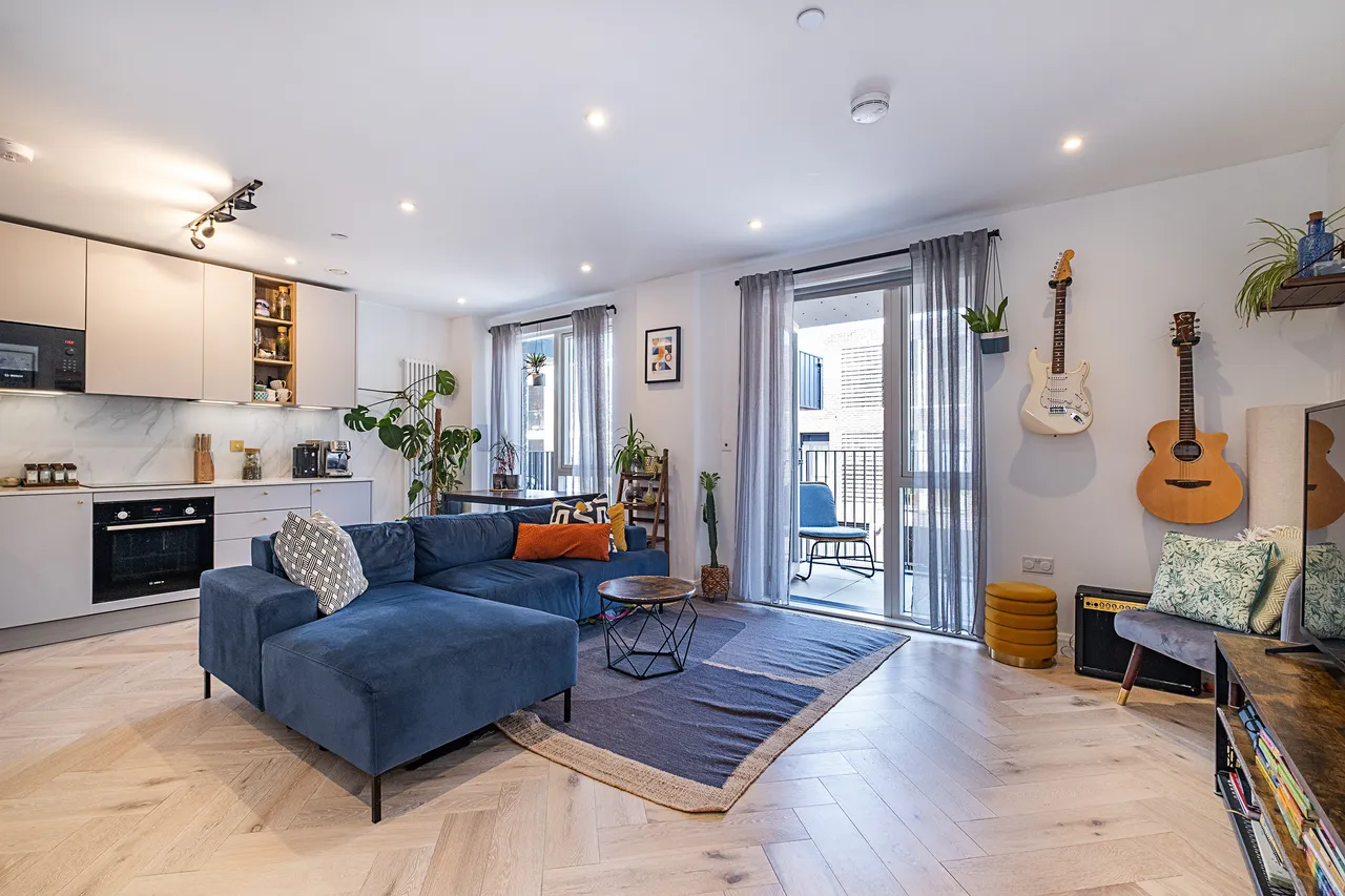 1 bed flat for sale — 14-18 Ravensbury Terrace, London, SW18