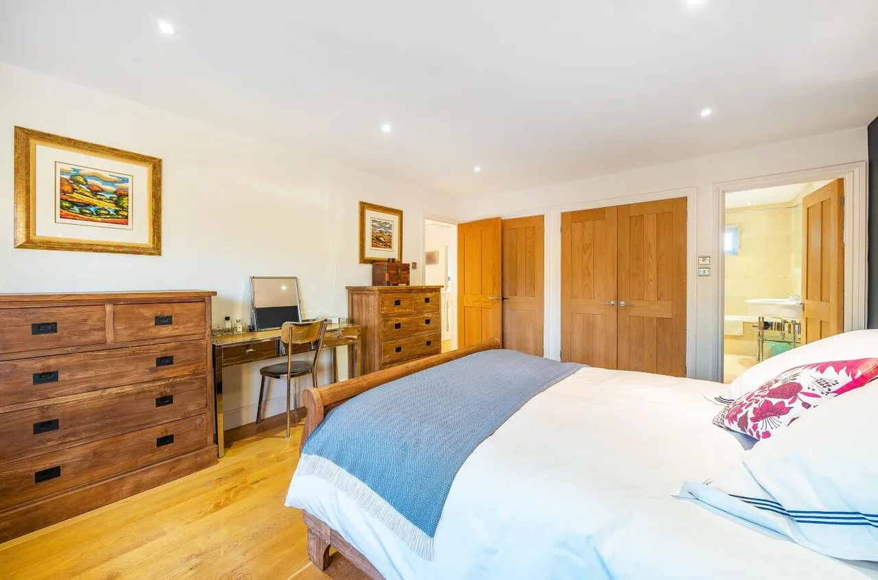 Stag Leys Close, Banstead, SM7 3AH, photo 19