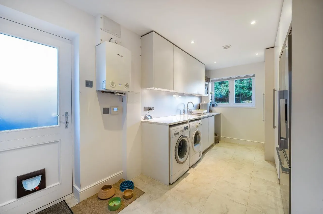Stag Leys Close, Banstead, SM7 3AH, photo 18