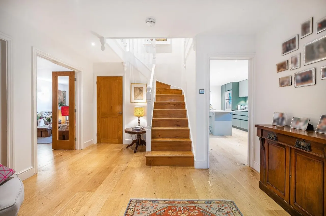 Stag Leys Close, Banstead, SM7 3AH, photo 3