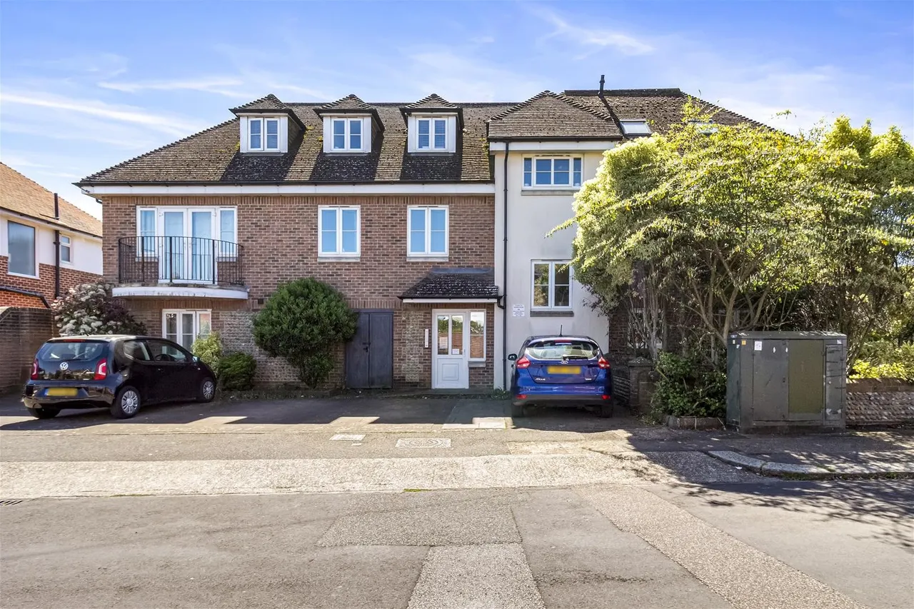 Marine House, 44 Wallace Avenue, Worthing, photo 15