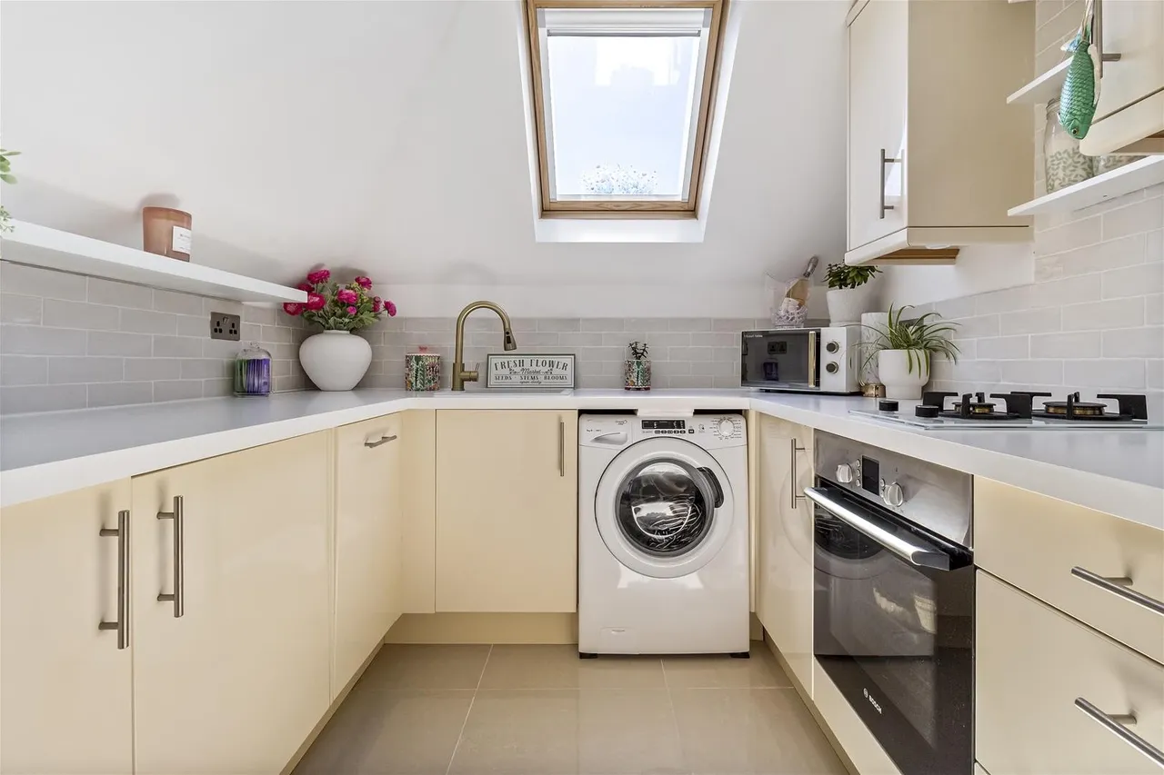 Marine House, 44 Wallace Avenue, Worthing, photo 7
