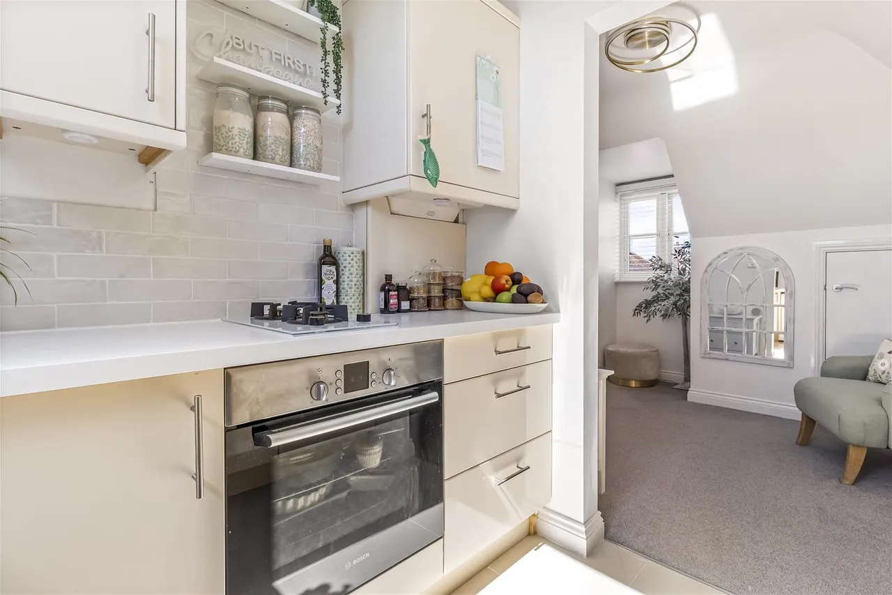 Marine House, 44 Wallace Avenue, Worthing, photo 6