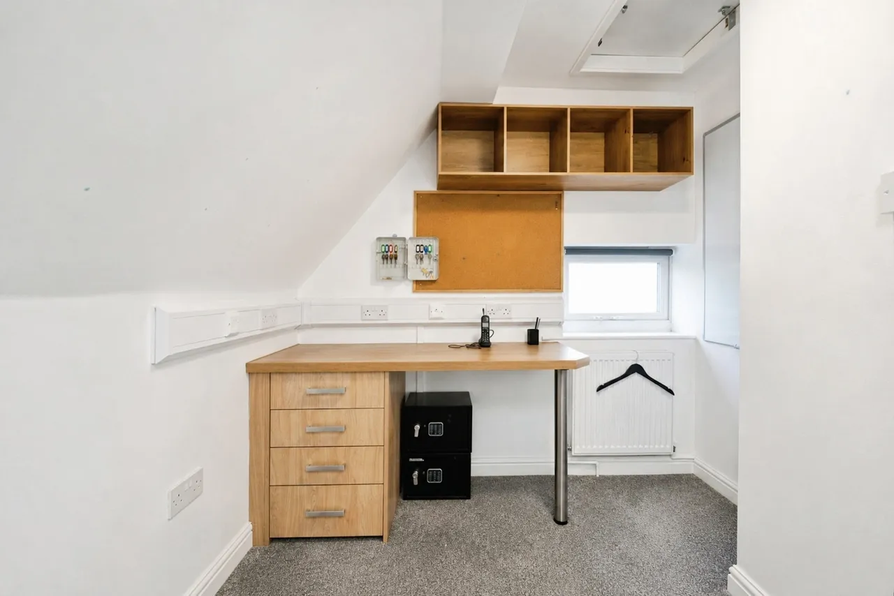 Robin Royd Lane, Mirfield, West Yorkshire, WF14, photo 10