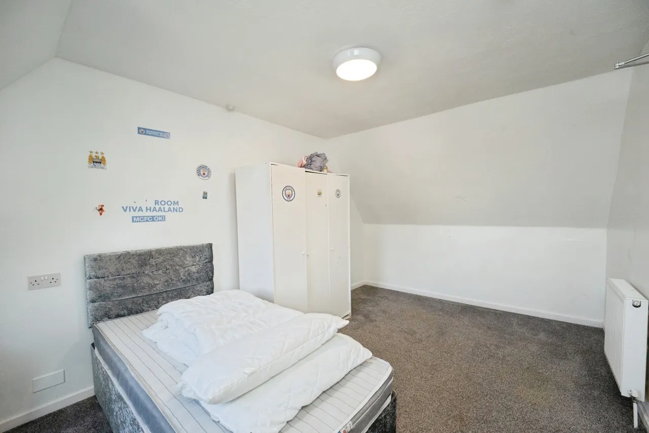 Robin Royd Lane, Mirfield, West Yorkshire, WF14, photo 22