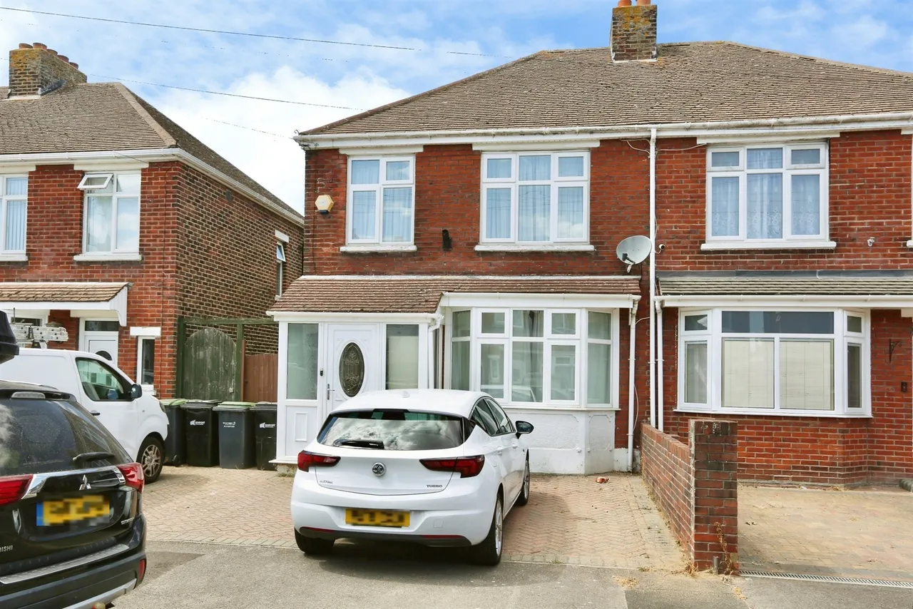 3 bed house for sale — Fisgard Road, Gosport
