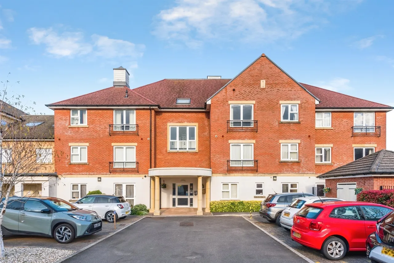 1 bed flat for sale — Guernsey Lane, Swindon