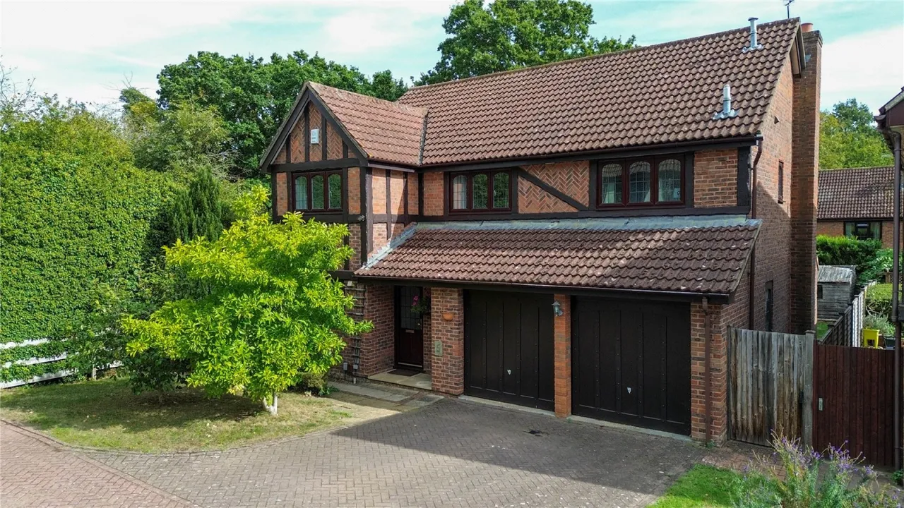 5 bed house for sale, Uffcott Close, Lower Earley, RG6